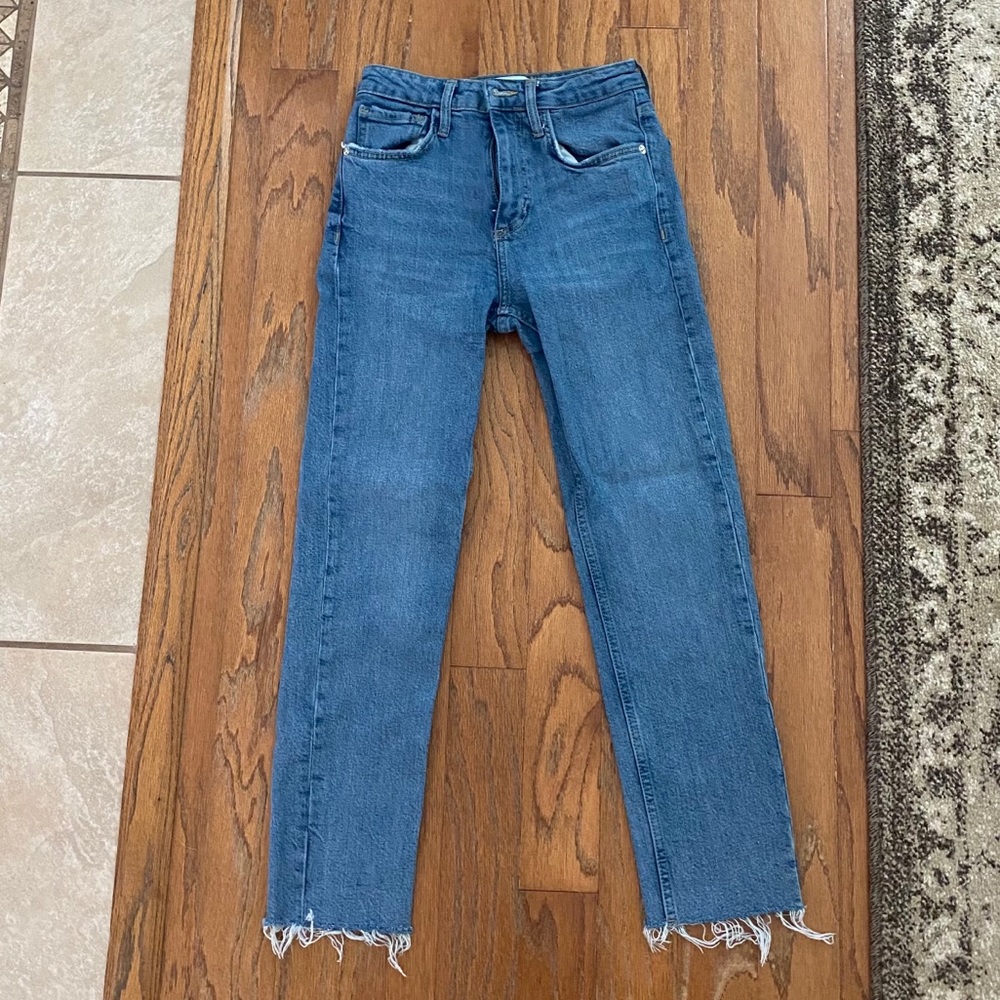 Zara Straight/Skinny Jeans
